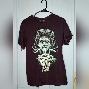 Loot Fright The Fly Graphic Tee